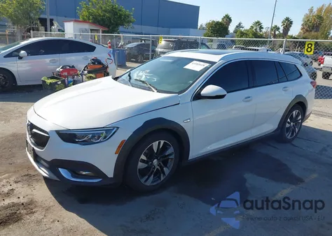 2018 Buick Regal Tourx Preferred из США, поврежденный, VIN W04GU8SX8J1065146